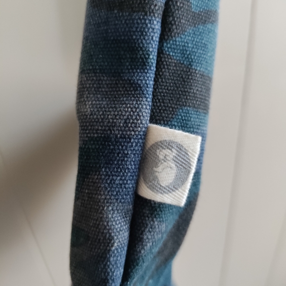 Quilted Koala Mini City Camouflage Cross Body Bag - Picture 6 of 7